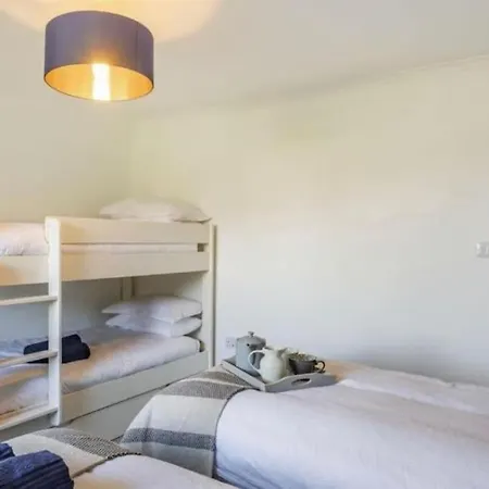 Hobbit Approved 4bed Cottage-sleep 10-pet Friendly 펜션 스킵턴