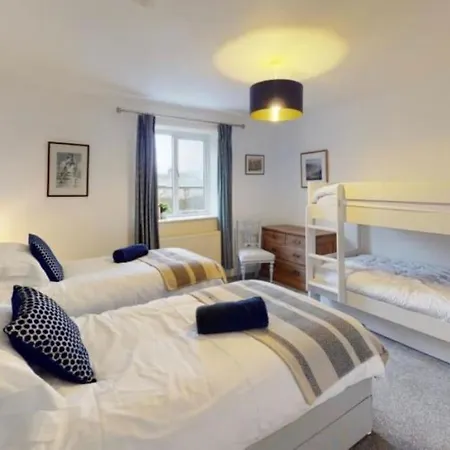 Hobbit Approved 4bed Cottage-sleep 10-pet Friendly Nyaraló